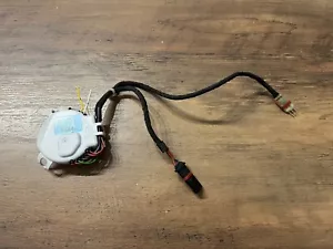BMW 5 6 7 F10 F11 F06 F12 F13 F01 F02 F03 F04 OEM RH Mirror Motor Drive Adjust - Picture 1 of 10