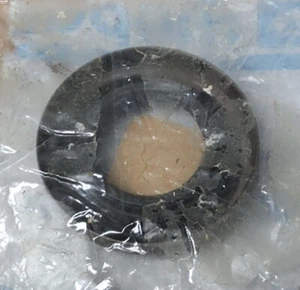 Nuevo sello de aceite original del eje Mopar 04874477 - Imagen 1 de 3
