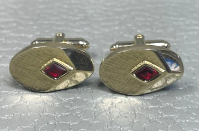 Gemelos vintage cepillados y acabado liso piedra roja chapados en oro amarillo Foto 1 de 3