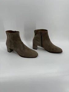 Via Spiga Side Zip Suede Tan Bootie US 7 M EUR 37 Block Heel Easy Wear - Picture 1 of 10