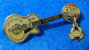 GUITARRA GIBSON TOKIO CANCER el cangrejo cumpleaños zodiaco astrología hard rock café pin - Imagen 1 de 1