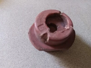 GM, PLASTIC Lock Wire Wheelcover Hubcap Wheel RED Lock OEM - Picture 1 of 5