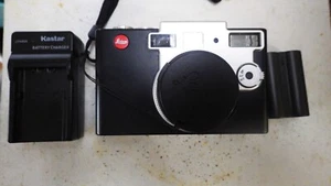Leica Digilux 1 4.0MP Digital Camera - Black. Fully functional. Body is clean. - Picture 1 of 9