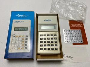 Vintage NIB Aurora LCD-6 Mini Desk Top Calculator Made Taiwan Collectable Works - Picture 1 of 5