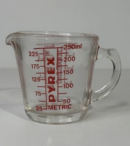 Vintage Pyrex Glas Messbecher 508 A-20 1 Tasse roter Schriftzug D Griff USA - Bild 1 von 8