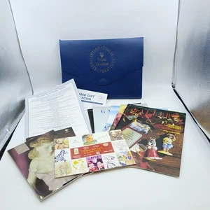 Royal Doulton International Collectors Club Catalogues Books And Pamphlets - Bild 1 von 23