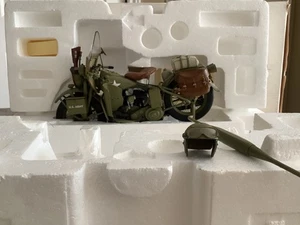 Franklin Mint 1942 Harley Davidson WLA Warhorse Army Motorcycle 1/10 B11YE38 - Bild 1 von 11