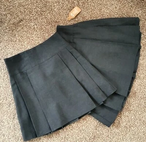 2xGirls Grey Block/Pleated School Skirt, Uniform, Kids, Ages 8-9 Years - Picture 1 of 3