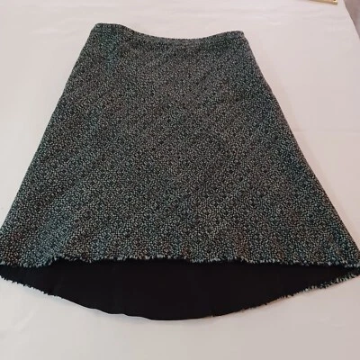 Banana Republic RN#54023 Women's Black & Green Wool & Acrylic Skirt Size 4 - Image 1 of 4