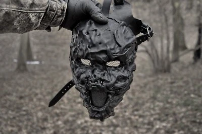 Máscara de cuero "Infinite Hunger" edición Marcus todo negro. Sistema de cinco correas. Foto 1 de 4