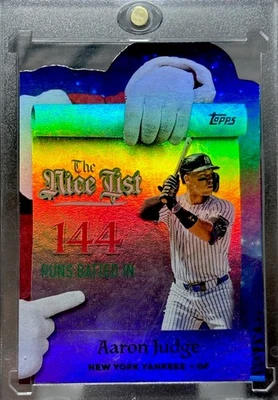 Aaron Judge RARE CHRISTMAS DIE-CUT INSERT REFRACTOR FOIL HOLIDAY CARD YANKEES - Image 1 of 4