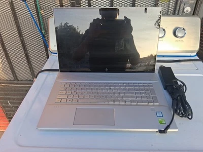 HP ENVY 17M 32GB RAM 1TB SSD INTEL I7 WIN 11 PRO Foto 1 de 4