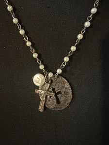 "Collar de eslabones de perlas medallón cruz plana, cruz de metal plana redonda gota perla 18""" - Imagen 1 de 6