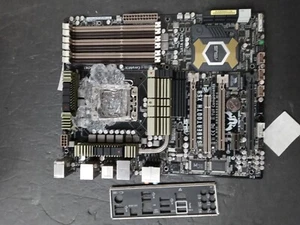 Asus Sabertooth X58 LGA1366 ATX DDR3 Desktop Motherboard + I/O Shield Tested - Picture 1 of 7