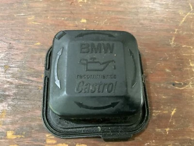 OEM 2000-2010 BMW 325i, 328ci, 328i, 330i Etc  - Castro Engine Oil Filler Cap - Image 1 of 4