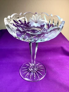 VINTAGE CUT CRYSTAL FOOTED BOWL DISH COMPOTE ETCHED FLOWERS DAISY 7 3/4 in. - Picture 1 of 10