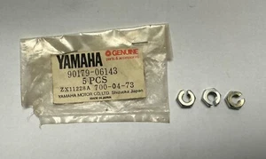 Nuevo OEM Yamaha Tuerca Forma Especial 90179-06143-00 (Juego de 3) - Imagen 1 de 1