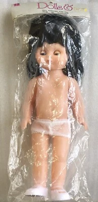 Mangelsens 13" Muñeca Articulada con Ojos Móviles Pelo Negro Ojos Azules 157-88 NUEVO Foto 1 de 4