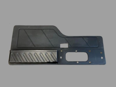 Land Rover Discovery 2 99-04 Factory Black Cargo Door Interior Panel — 第 1/2 张图片