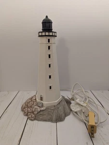 Vintage Geo Z Lefton New London Harbor Ct-1801 Lighthouse Lamp Hand Painted - Picture 1 of 7
