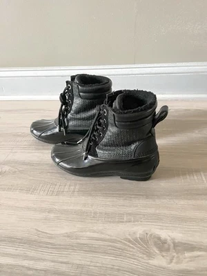 Botas para mujer Michael Kors Easton con cordones Duck negras talla 9 Foto 1 de 4