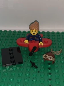Lego Minifiguren Serie 21 Flugzeug Mädchen - Bild 1 von 3