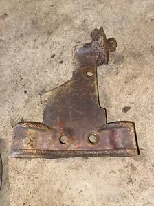 Farmall F20 Tractor front Right mounting bracket & pulley for cultivator - Picture 1 of 3