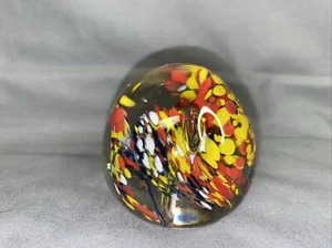 Vintage Mundgeblasen Kunst Glas Mini Rund Briefbeschwerer Mehrfarbig - Bild 1 von 6
