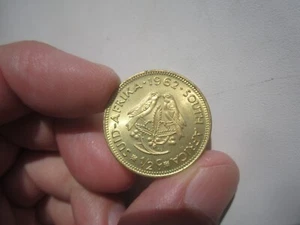 HIGH GRADE 1962 SOUTH AFRICA 1/2 CENT - Picture 1 of 2