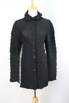 ISSEY MIYAKE Black Pleats Jacket 136 9162 - Image 1 of 4