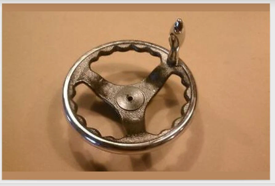 Volantino 8", in ghisa con cerchio cromato e volantino con maniglia girevole - Immagine 1 di 1