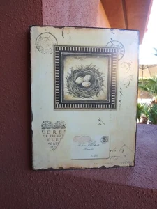 SIGNO DE METAL ESTILO FRANCÉS POSTAL NIDO HUEVOS KIMBERLY POLOSON CASA NUEVO CON ETIQUETAS EN MAL ESTADO - Imagen 1 de 9