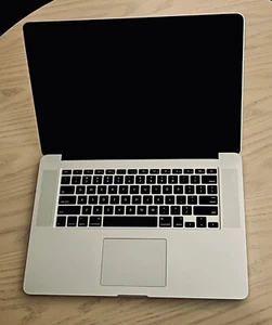 MacBook Pro Retina 15" i7 2.5 Radeon R9 M370X 16GB RAM 500GB SSD Mid-2015 - Photo 1/10