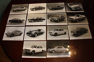 SET BESTEHEND AUS 14 1971 NISSAN DATSUN WERBEFOTOS SKYLINE BLUEBIRD 240-Z FAIRLADY - Bild 1 von 6