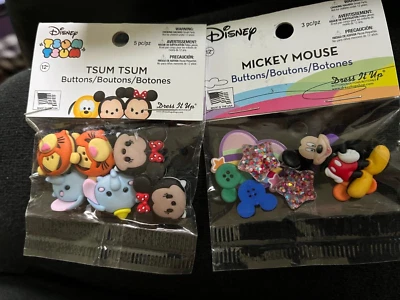 Botones Disney - Pack de 2 Tsum Tsum y Mickey Mouse Foto 1 de 3