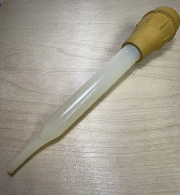 Foley Turkey Baster 1.5 Oz Ounces Cooking Kitchen Plastic 11" Vtg - Image 1 of 4
