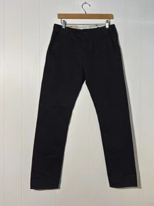 Levi's NUEVO CON ETIQUETAS · W30 L32 · Pantalones chinos cónicos · Sarga elástica suave · Negro - Imagen 1 de 12