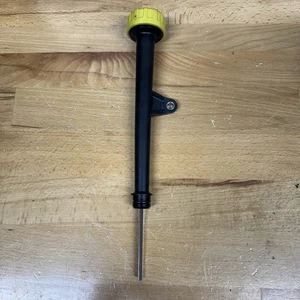 Tubo de llenado de aceite y varilla de inmersión OEM Kohler Command Pro CV730-0017 25 hp - Imagen 1 de 6