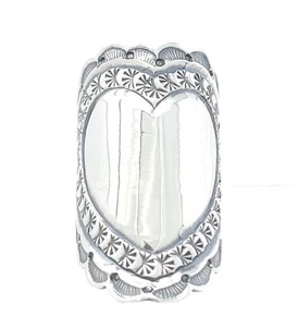 Anillo de plata esterlina Sunshine Reeves Navajo hecho a mano estampado corazón brazalete de dedo - Imagen 1 de 7
