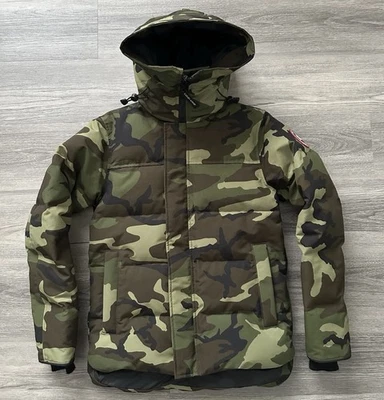 Parka Canada Goose Macmillan estampado clásico camuflaje talla XS (extra pequeña) Foto 1 de 4