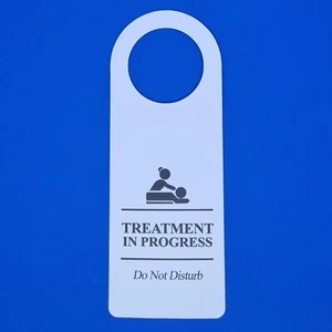 5 X TREATMENT IN PROGRESS DOOR HANGERS SIGNS / DOOR KNOB SIGNS - Picture 1 of 1