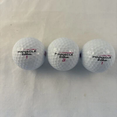 Nuevas pelotas de golf para mujeres Pinnacle cinta rosa concienciación sobre el cáncer Foto 1 de 4