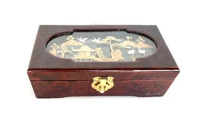 Pagoda tallada de colección y corcho de pájaros, joyero de madera/caja de música, China 9+"x4"x3" Foto 1 de 4