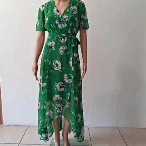 Jessica Howard Women's Dress Maxi Size 4 Petite Color Green Flowers MSRP $109 - Picture 1 of 16