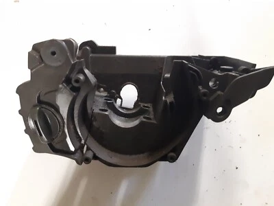 carter moteur de tronçonneuse Husqvarna 130 - 591465301 - Photo 1/3
