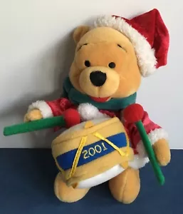 Disney Store Drummer Pooh Mini Sitzsack Plüsch *8 Winnie 2001 Neu mit Etikett nicht mehr im Handel erhältlich - Bild 1 von 3