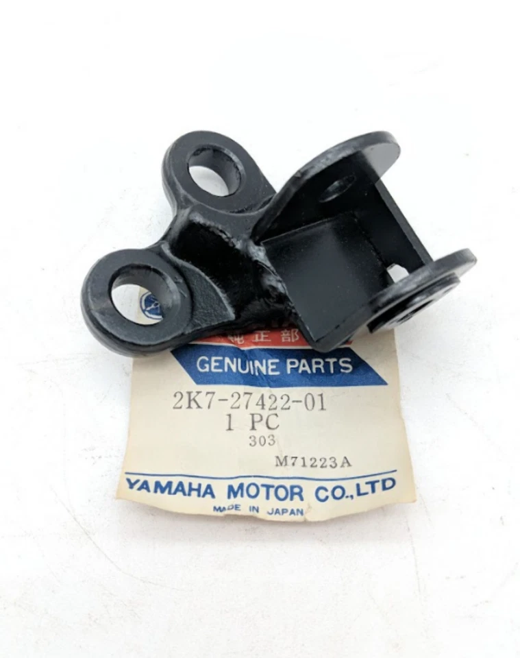SOPORTE REPOSAPIÉS DERECHO YAMAHA NUEVO OEM 1976-78 YZ250 2K7-27422-01 Foto 1 de 4