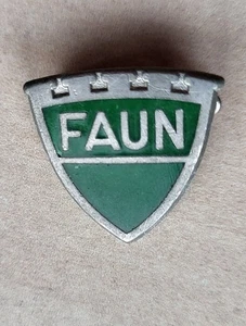 Vintage enamel Faun Truck Lorry brooch pin badge - Picture 1 of 2