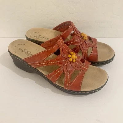 Sandalias Clarks Collection Lexi Myrtle Talla 7M Cuero Rojo Slide Cuentas Cuña Foto 1 de 4