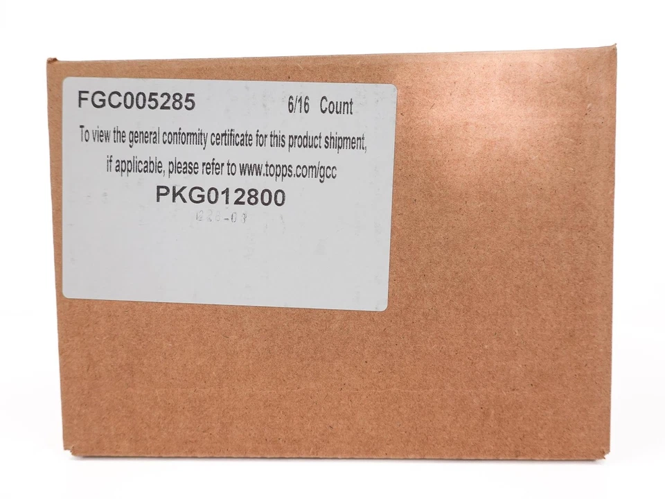 2022/23 TOPPS FINEST FLASHBACKS UEFA CLUB COMPETITIONS SOCCER HOBBY 6-BOX CASE - Image 1 of 4